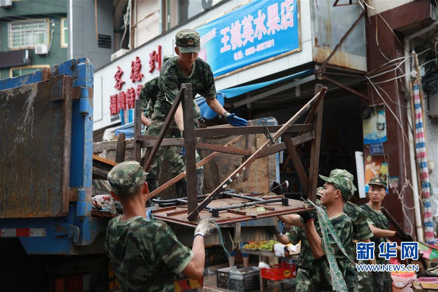 台风过后 全力清淤