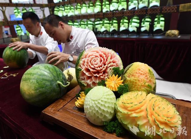 台湾周 两岸“厨神”切磋刀工