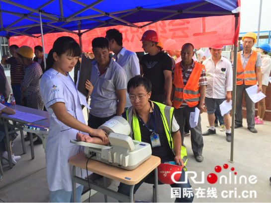 西安航空基地“夏日送清凉”系列活动收获群众点赞