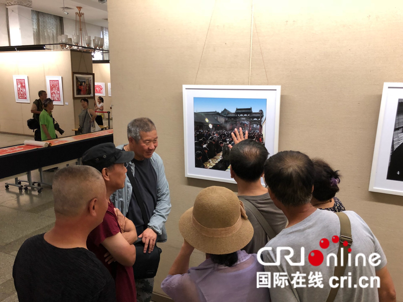 沈阳举行艺术精品立体联展