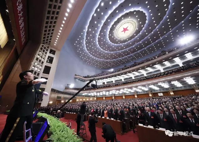 习近平的两会时间：习近平代表的一天