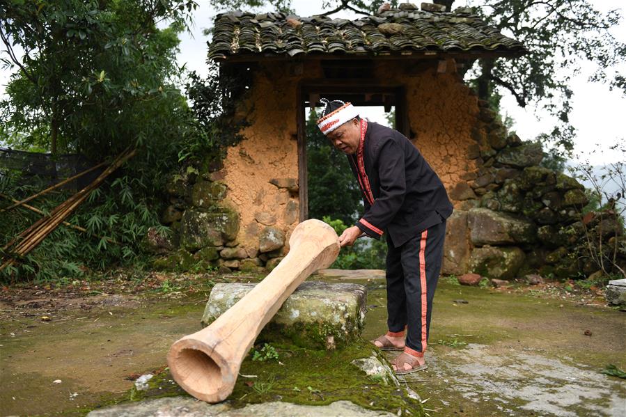 广西金秀：黄泥鼓舞助推乡村文化振兴