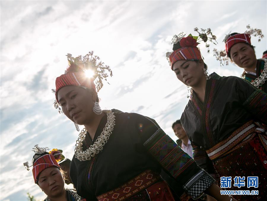 贵州剑河苗族同胞欢度“祈雨节”