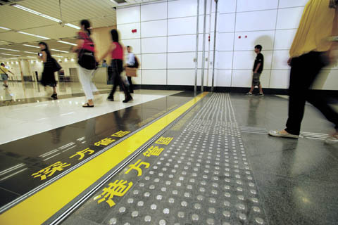 “一地两检”实行十年 深圳湾口岸有哪些经验可借鉴