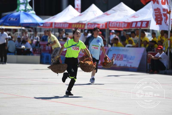 长春农博会农民趣味运动会火爆开场