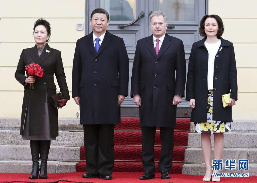 习近平同芬兰总统尼尼斯托举行会谈