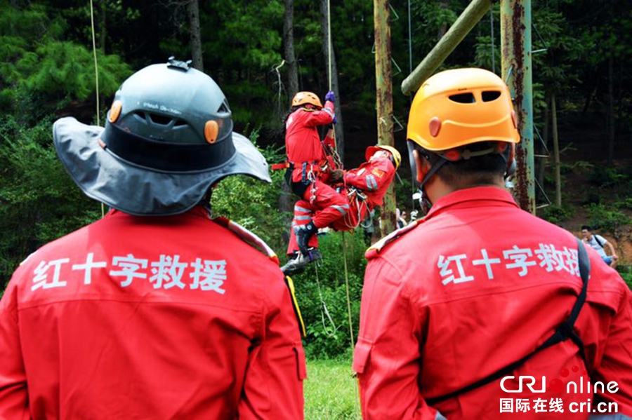 （急稿）巴拿马人道主义合作研修班到贵州惠水观摩应急救援演练