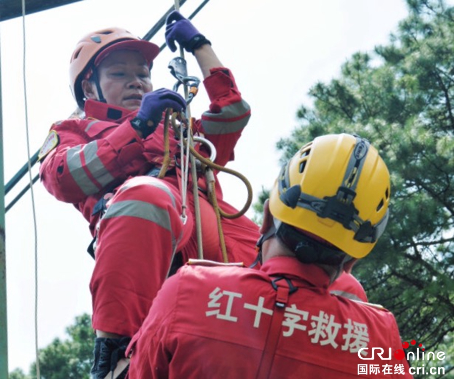 （急稿）巴拿马人道主义合作研修班到贵州惠水观摩应急救援演练