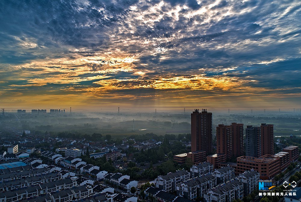 航拍安徽合肥：江淮水乡夕阳好 美丽田园入画来