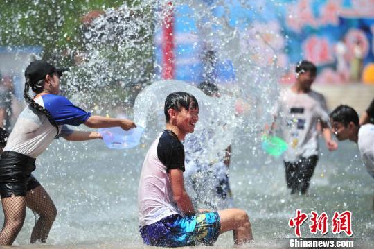 云南元阳最高气温突破40℃ 登全国高温榜首