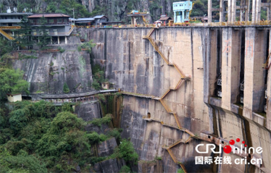 中外媒体云集汉中石门栈道 赞叹“蜀道难”