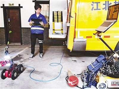 【社会民生列表】城市管理新手段 机器人检测走进主城地下管道