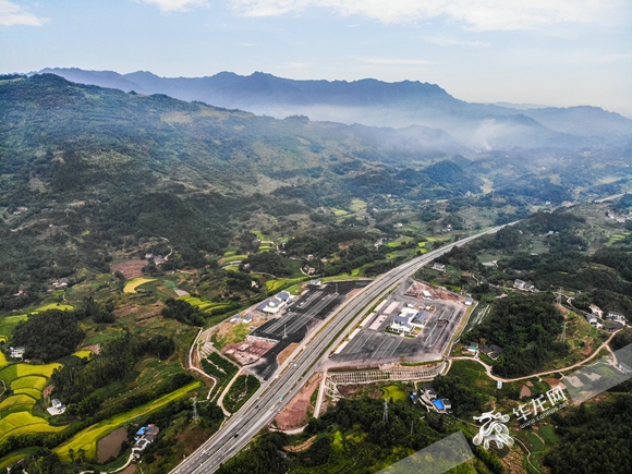 【行游巴渝　摘要】四面山高速助力旅游　自驾车辆增长30%