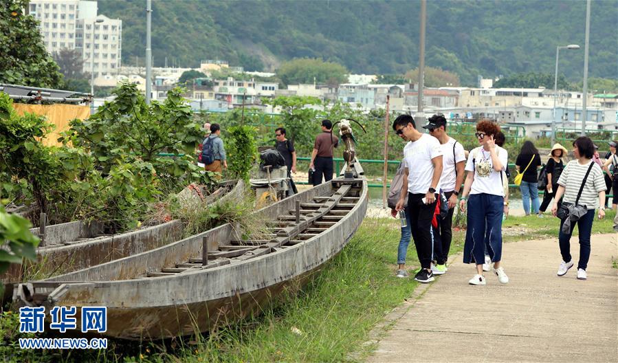 香港：“五一”小长假大澳水乡成热门旅游地