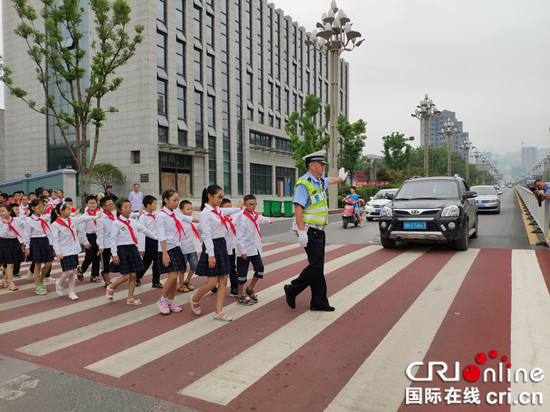 【区县联动】【石柱】重庆石柱警方：多措并举推进“平安校园”建设