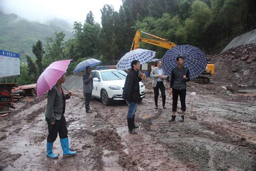 【区县联动】【云阳】云阳积极应对强降雨天气 确保群众生命财产安全【区县联动】重庆云阳：积极应对强降雨天气