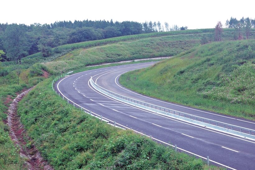 辉白高速公路将于10月末全线建成通车