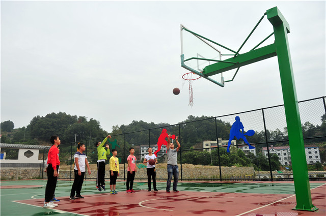 "现代化"的山区学校