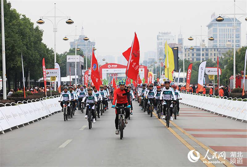 环中国国际公路自行车赛潜江赛段开赛 意大利团队夺魁