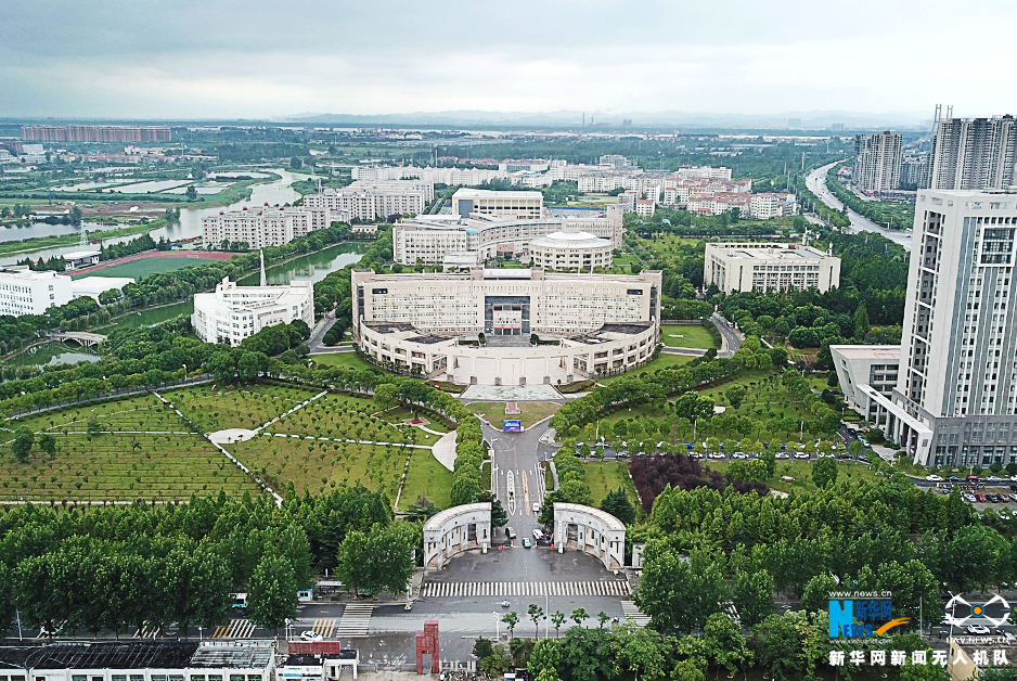 “大羽赛”将至 探访举办地黄冈师范学院