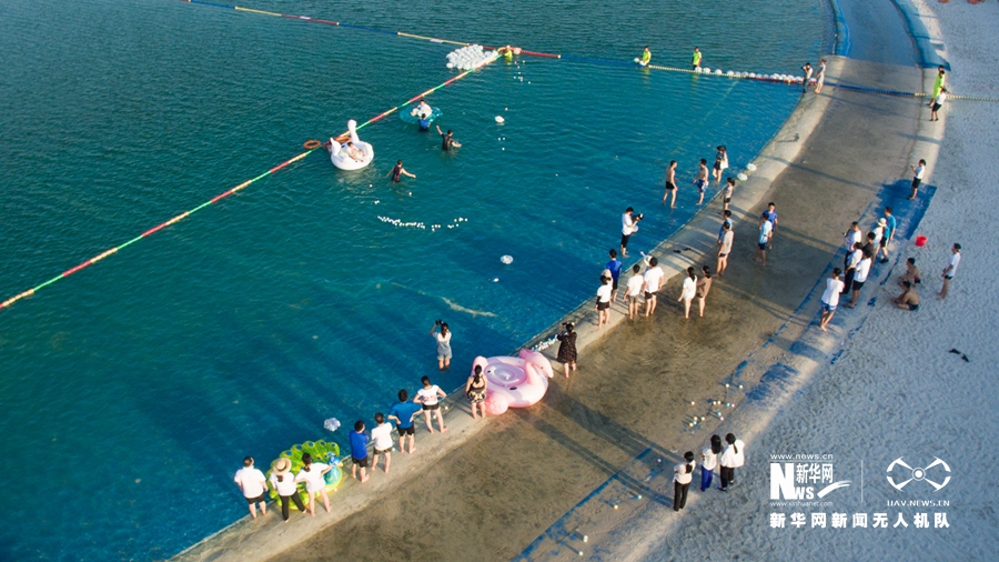 福建漳州：水上趣味比赛迎国庆