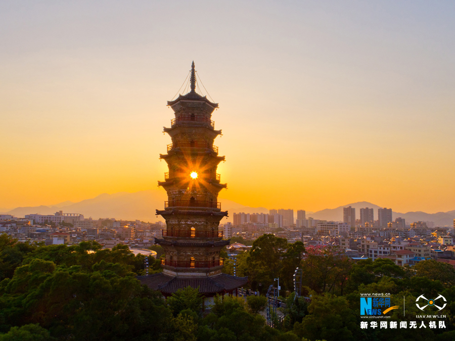 航拍广东河源标志性建筑——龟峰塔