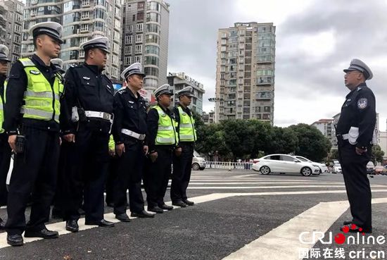 贵州六盘水交警：防患于未然 做好国庆期间道路交通安全管理工作