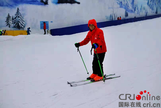 西南最大室内滑雪场在贵州荔波建成开放