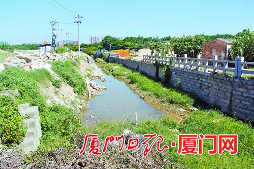 【厅局政情主推】【地市 厦门】【滚动新闻】【移动版】【Chinanews带图】厦门集美整治工程预计年底完成 截污清淤推进鹭埭溪整治