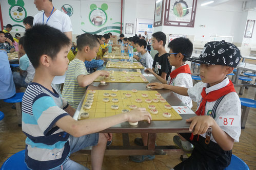 【区县联动】【大足】大足：300余名少儿角逐校园象棋小棋王称号【区县联动】300余名少儿角逐校园象棋小棋王称号