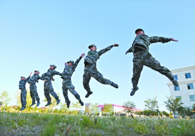 （文末有封面图）【与军运同行】【强军风采】走进朱日和训练基地