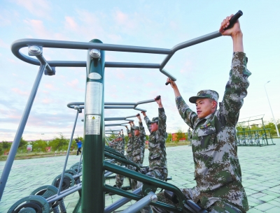 （文末有封面图）【与军运同行】【强军风采】走进朱日和训练基地