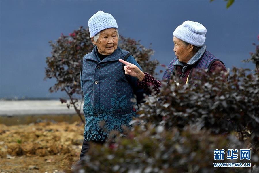 探访鄂西山区易地扶贫搬迁安置小镇