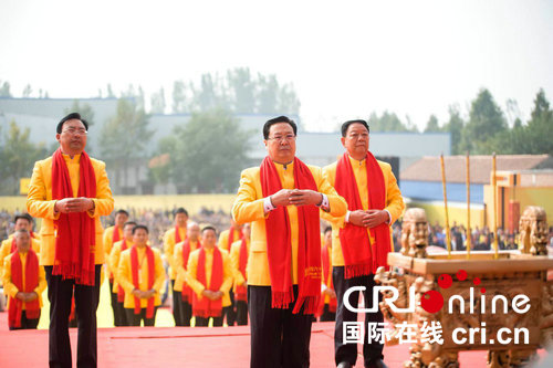 【河南在线-文字列表（页面标题：皇沟酒业匠心研酿60年 馥合香新品助力豫酒振兴）】【移动端-文字列表】皇沟酒业匠心研酿60年 馥合香新品发布助力豫酒振兴