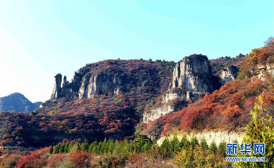 河北平山：秋漫太行