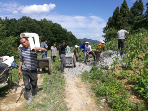 【区县联动】【武隆】武隆保障农村饮水安全 村民共建集中人饮水池【区县联动】武隆村民共建集中人饮水池