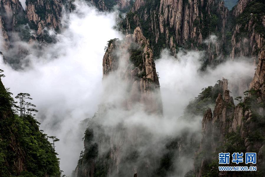 水墨黄山