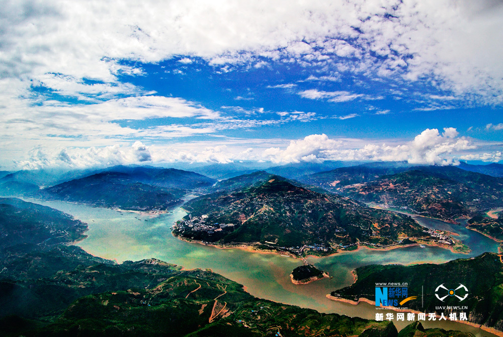 【焦点图】【“飞阅”中国】雨后瞿塘峡 云卷云舒