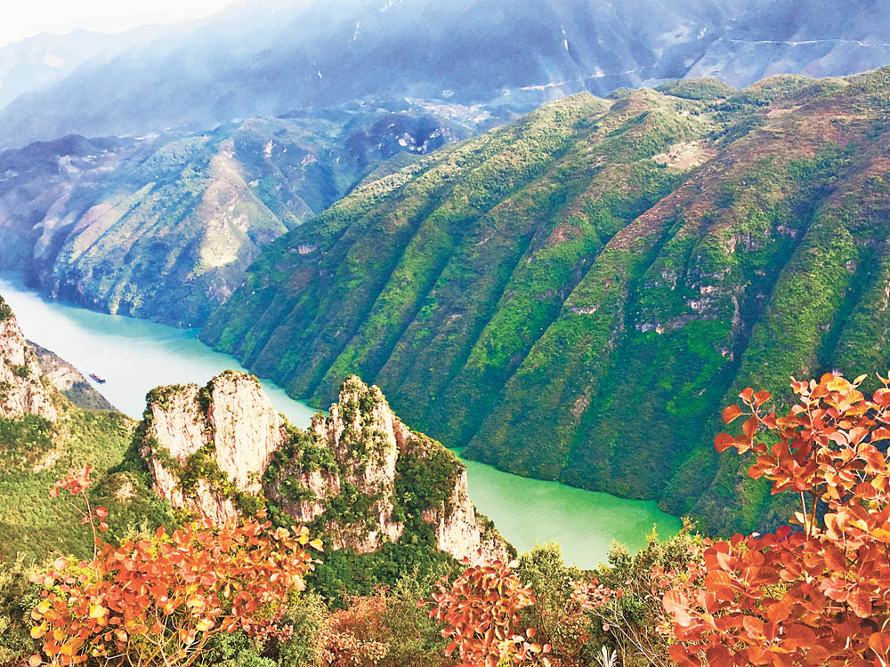 【焦点图】又见三峡红叶红