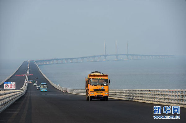 十八大以来，习近平心系重大工程