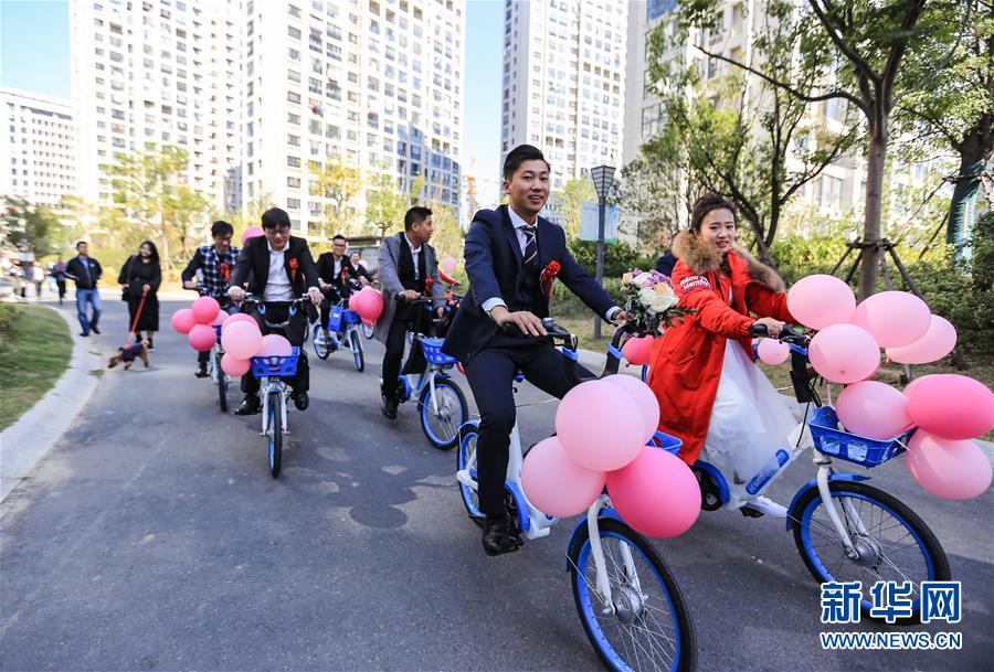 江苏淮安：共享单车当婚车