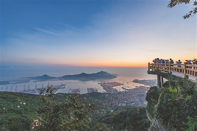 （要闻）连云港：绿色发展添靓“山海港城”