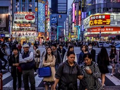 不止有深夜食堂 东京真实的夜生活纪实