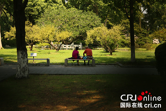 （已过审 原创 魅力江苏）江苏持续高温 夏日南京仍生机盎然