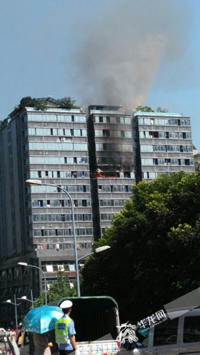 【法制安全 列表】江北观音桥一住宅失火 火势已扑灭无人员伤亡