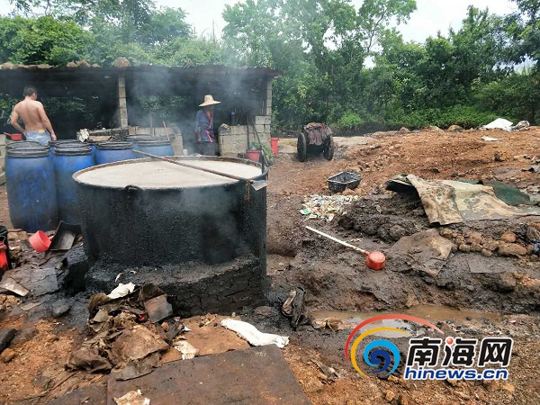 【琼岛动态】【即时快讯】海口非法地沟油加工点藏密林