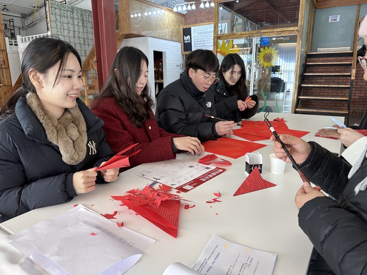 “来自烟台的新年问候”烟台非遗（群山）体验活动在韩国举行