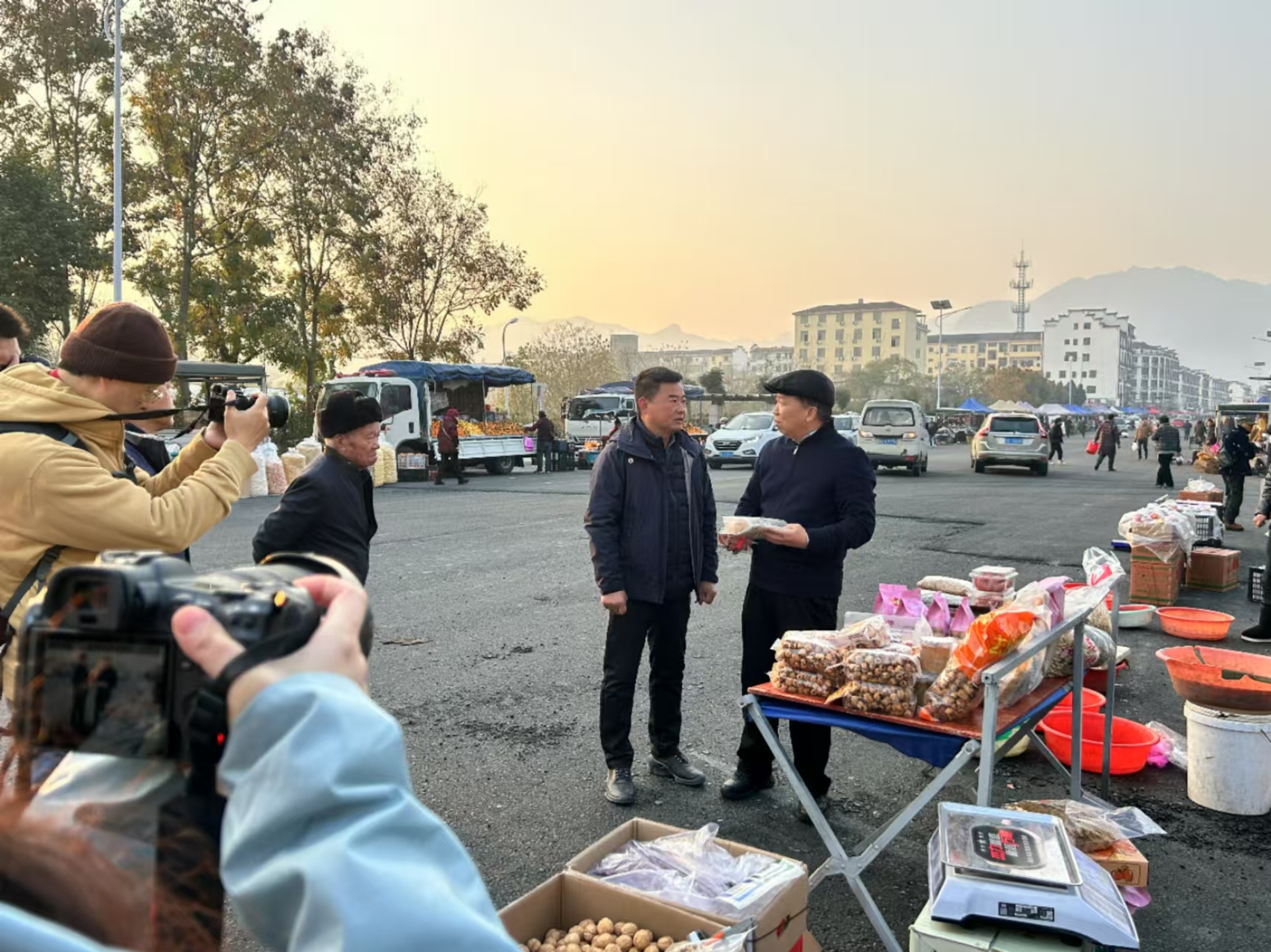 “影像记录时代——走进诗画浦南”主题采风活动在浦江县浦南街道正式启动