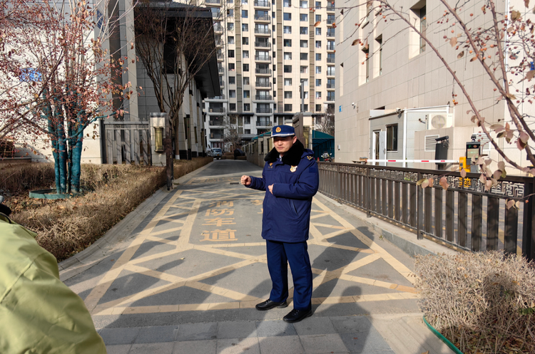 酒泉肃州区组织召开畅通消防“生命通道”暨高层住宅消防安全管理达标创建现场会