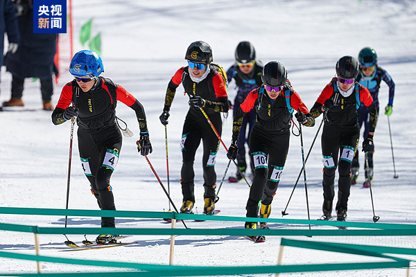 第30金！中国队包揽亚冬会滑雪登山混合接力金银铜牌